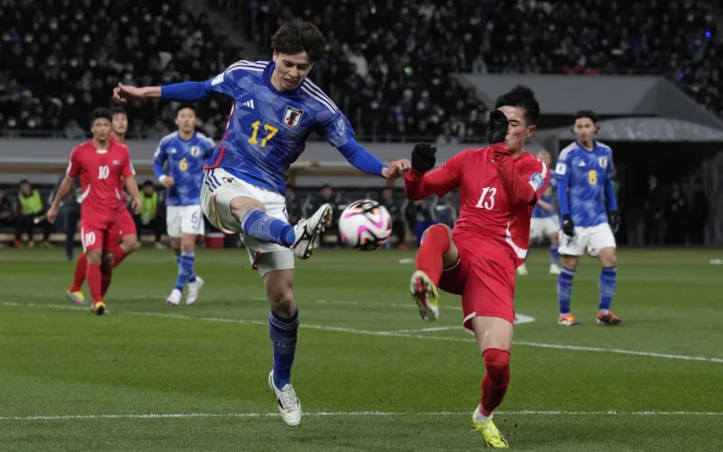 日本と北朝鮮のサッカー対戦、ピッチ外での確執と問題で複雑化